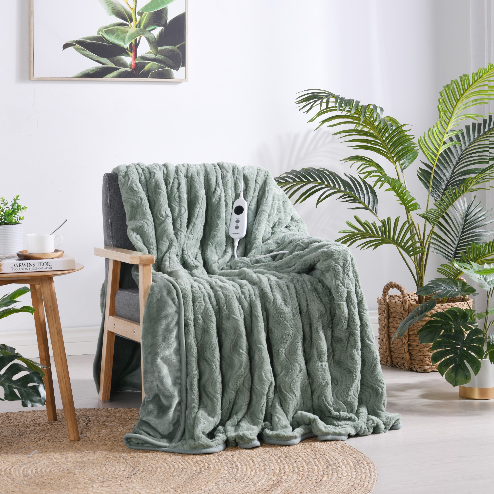 Dreamaker Luxury Faux Fur Heated Throw Blanket Rug Leaf (160x130cm, 200x180cm) - Picture 19 of 25